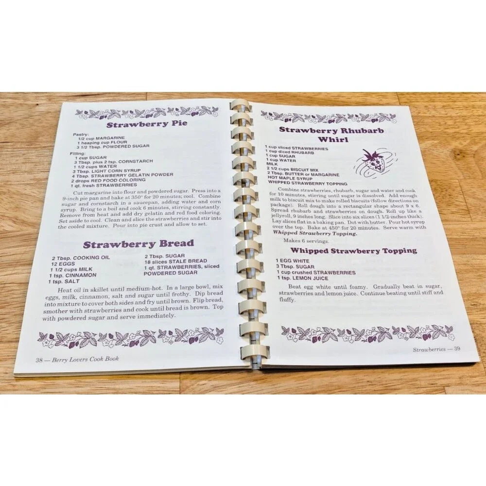 Berry Lovers Cookbook: Blueberry, Blackberry, Cranberry, Raspberry,...-Cooking